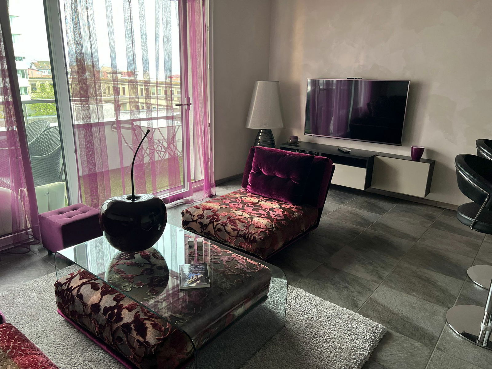 Unabhängiges Studio Montreux 257560