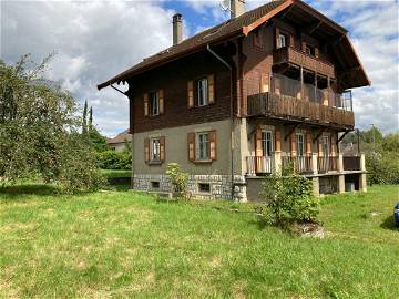 Roomlala | Möblierte 5-Zimmer-Wohnung In Einem Chalet In Aubonne