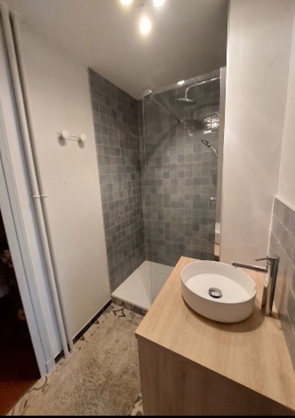 Unabhängiges Studio Villeurbanne 577578