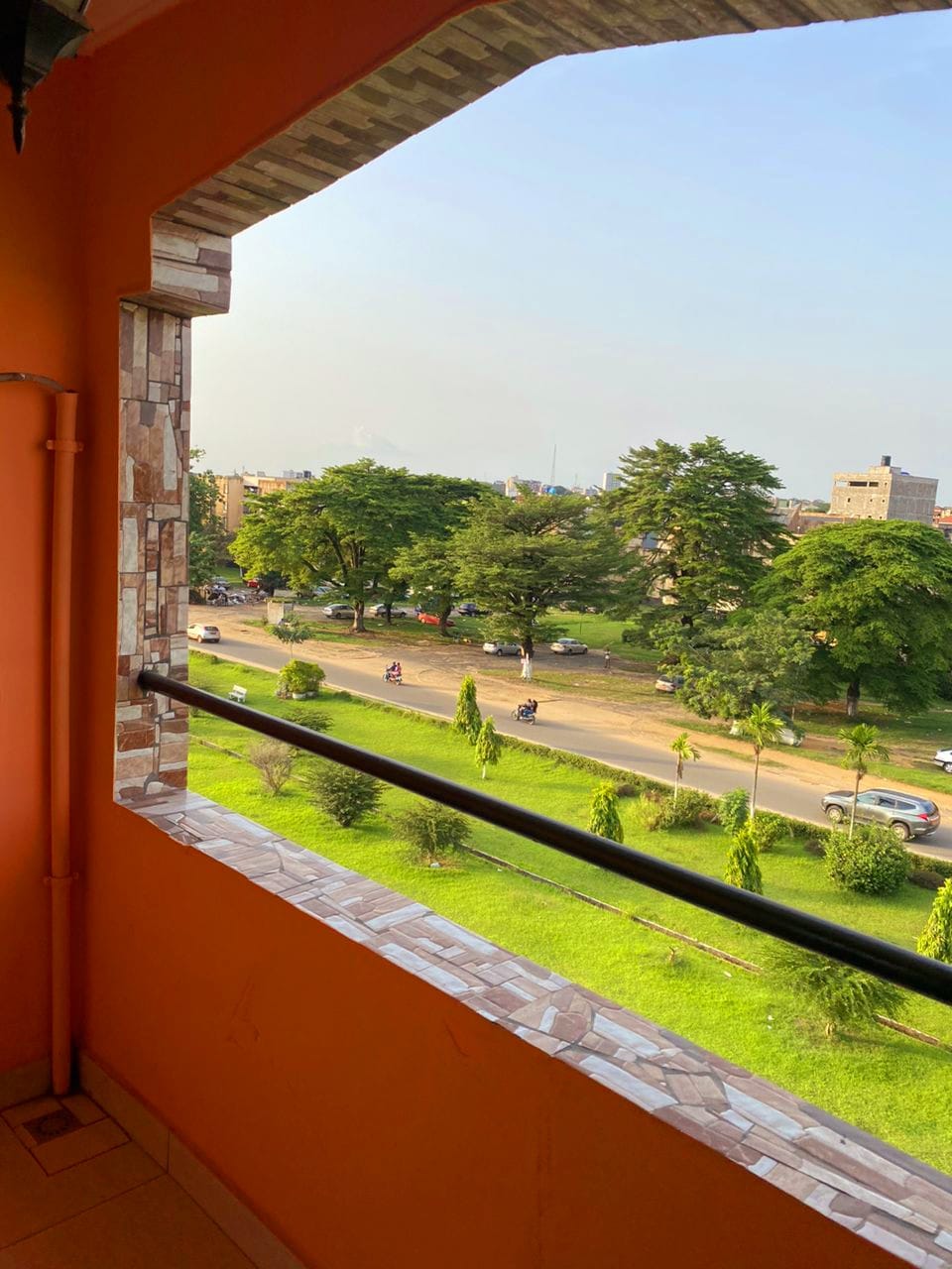 Kolokation Douala 530120