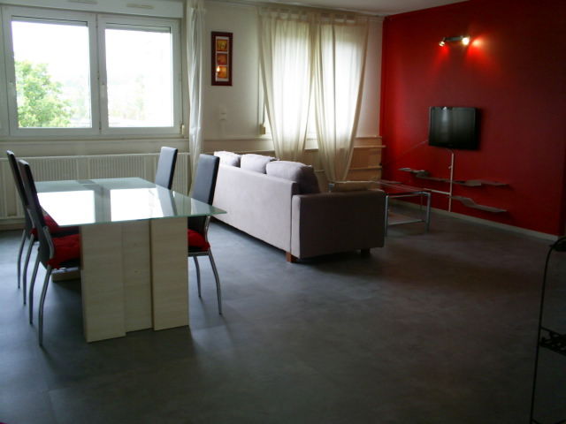 Unabhängiges Studio Laxou 96824