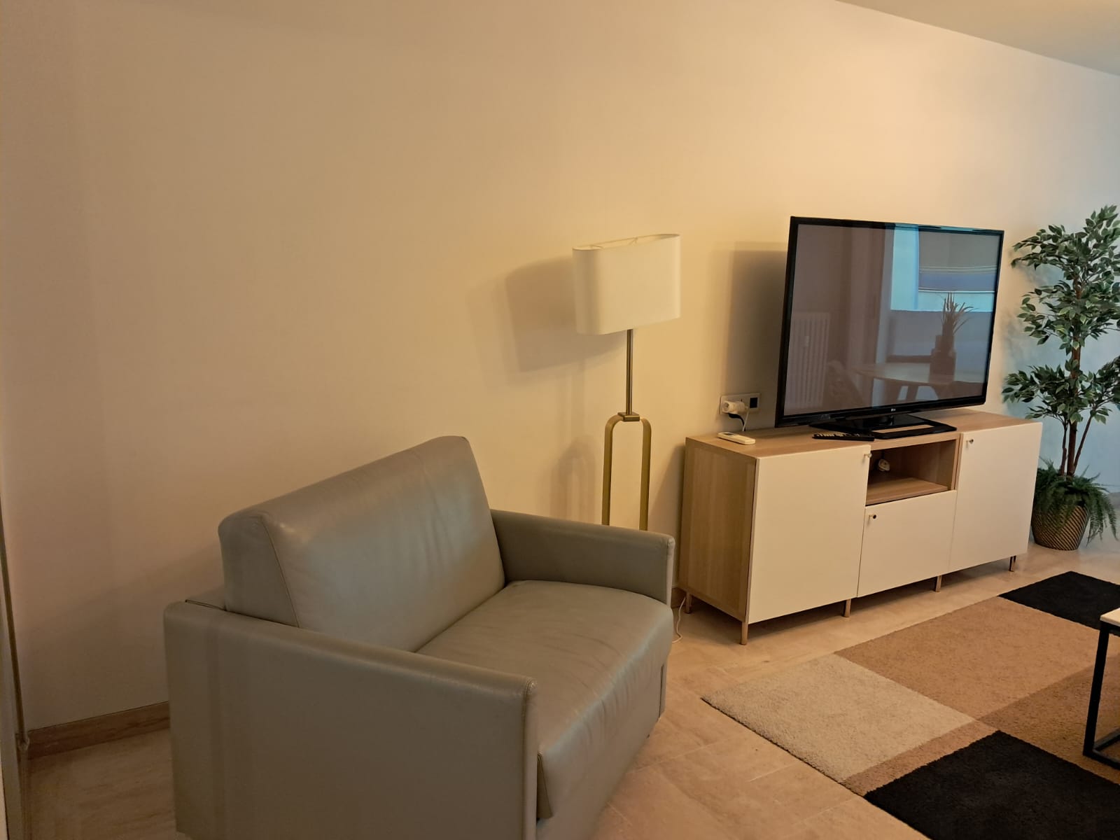 Wohngemeinschaft Antibes 668773