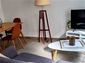 Roomlala | Möblierte Zimmer In Einem Charmanten Haus In Der Innenstadt Von PRIAY