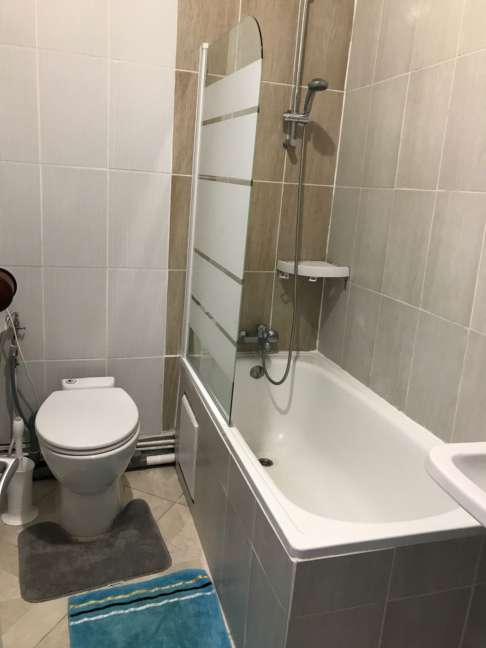 Kolokation Lens 211008