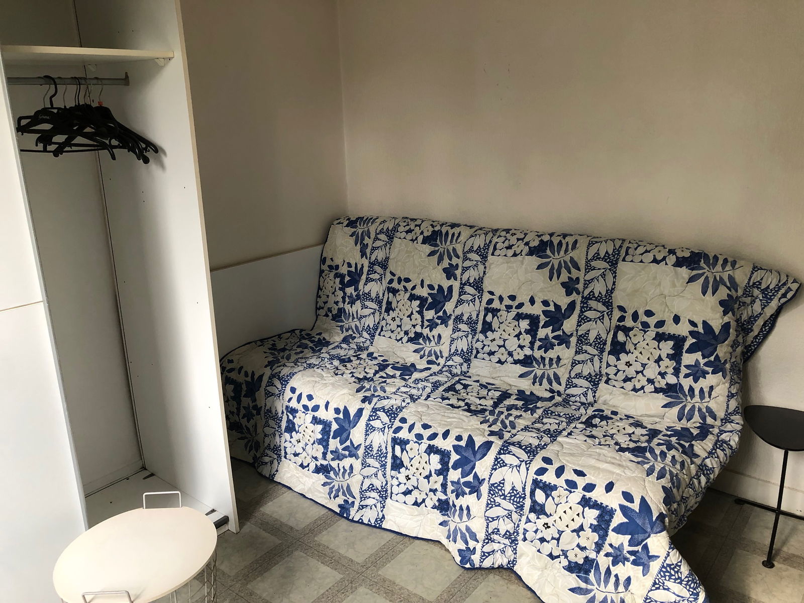 Unabhängiges Studio Couëron 425740