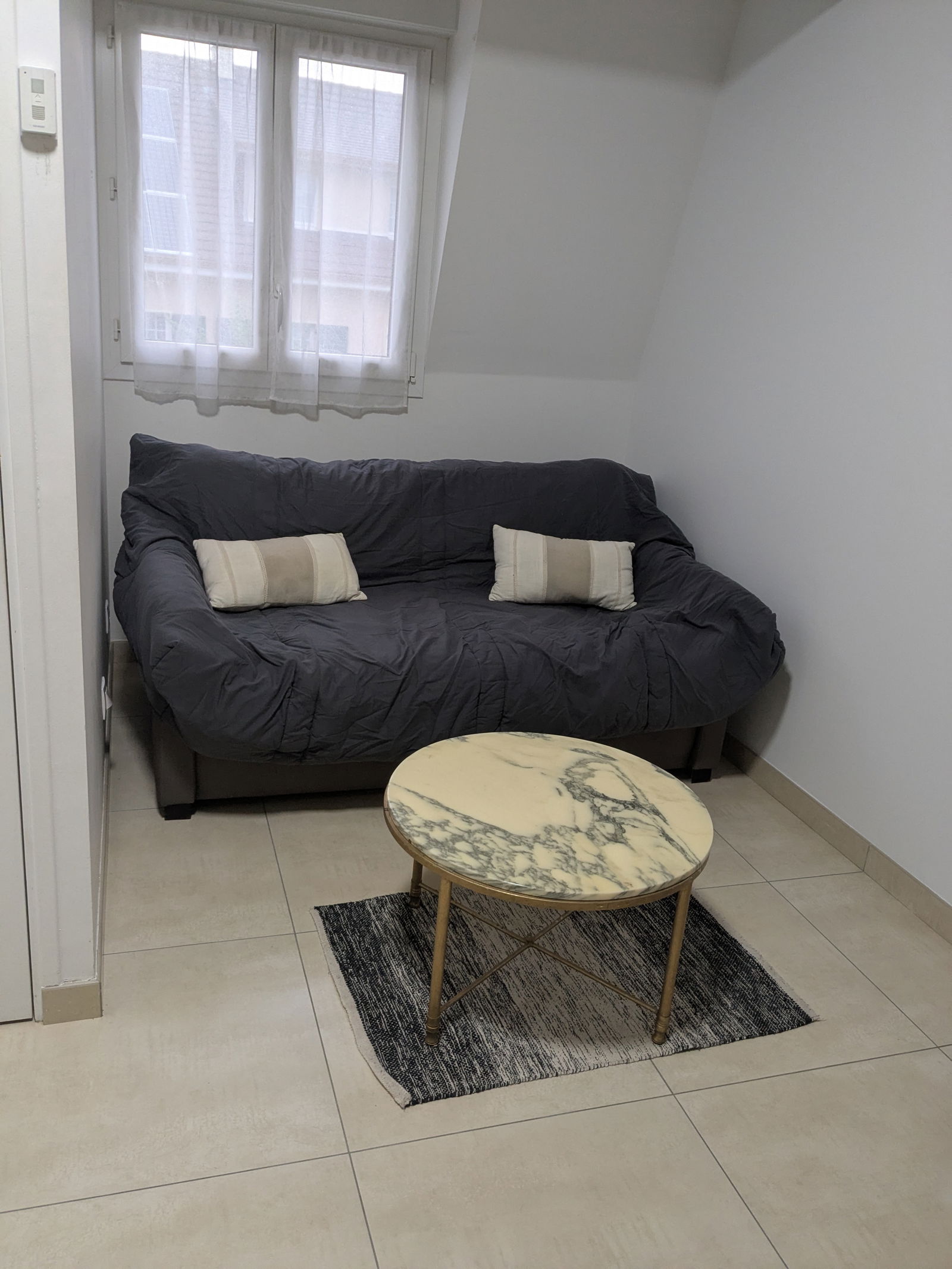 Unabhängiges Studio Orsay 200234