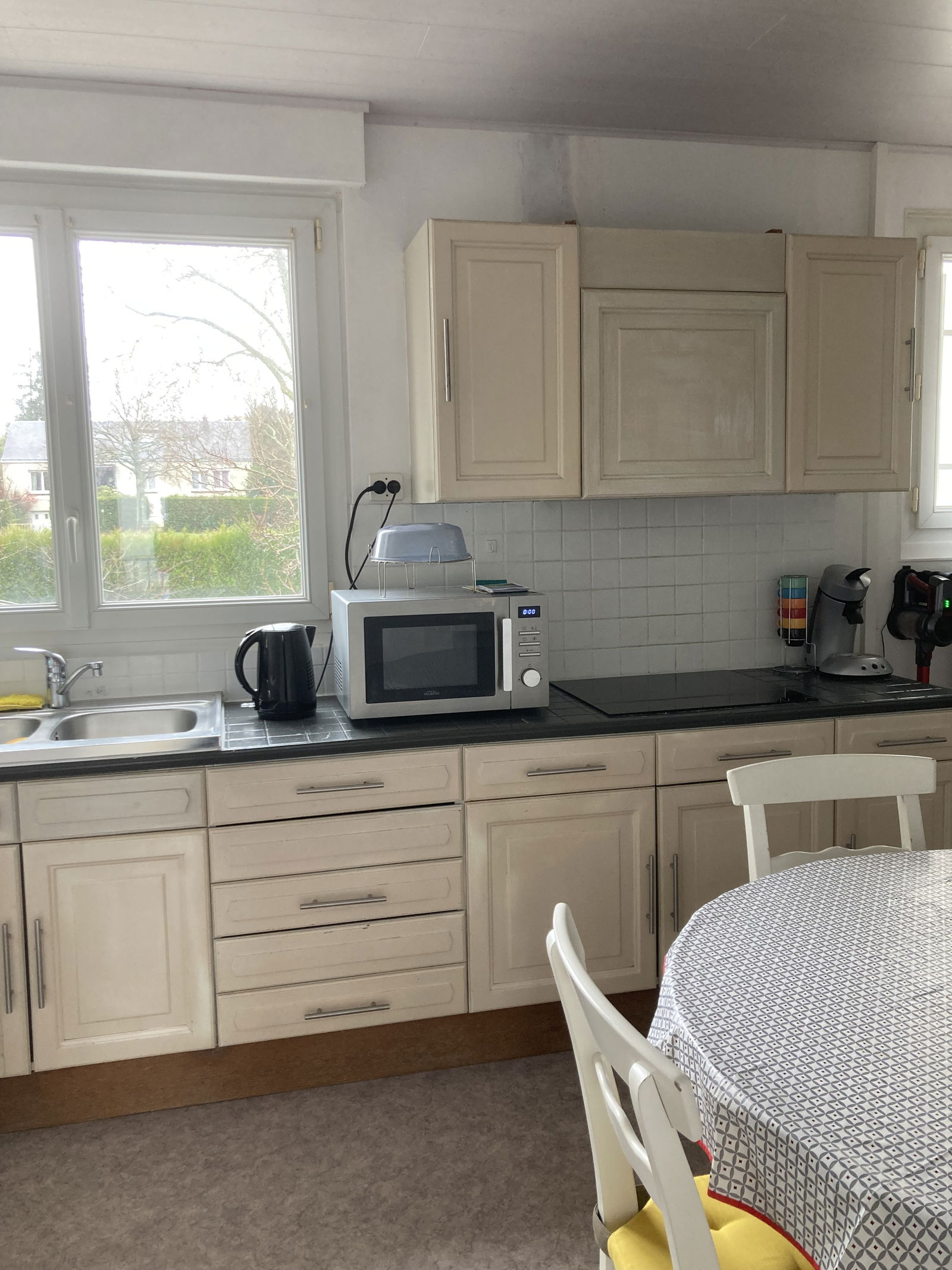 Kolokation Avrillé 637801