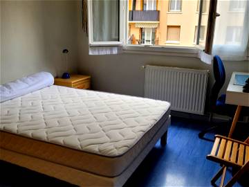 Roomlala | Möbliertes Zimmer in einem Privathaus im Zentrum von Evreux