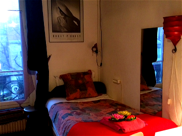 Roomlala | Möbliertes Zimmer In Montmartre
