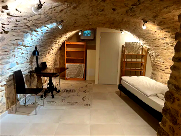 Roomlala | Möbliertes Zimmer mit unabhängigem Zugang zum GEX CENTER