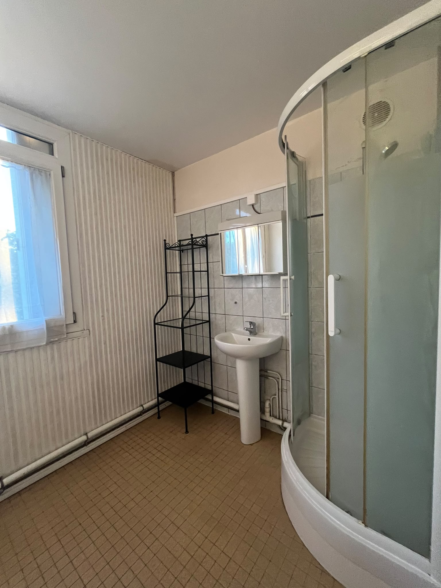 Wohngemeinschaft Ablon-sur-Seine 677315