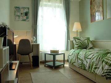 Roomlala | Mons - Pequeno apartamento compartilhado para 2 meninas (máx. 25 anos) - Novo, totalmente equipado