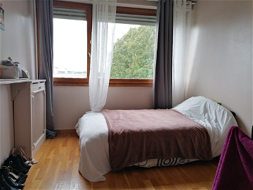 Roomlala | Montgeron - Beautiful Bright Room 20 Min Paris