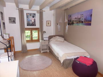 Roomlala | Mooi ingerichte kamer bij een gastgezin
