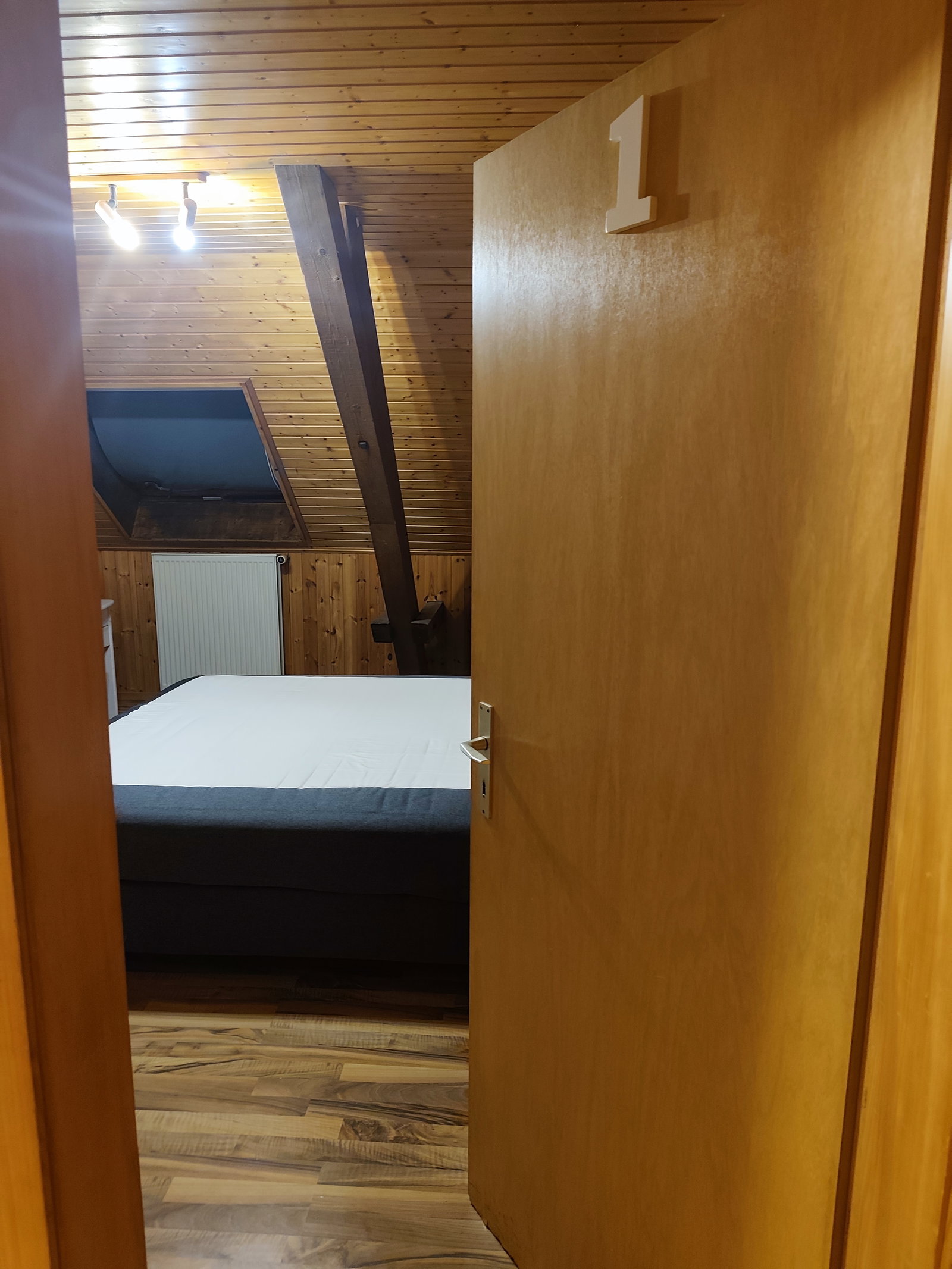 Gedeelde Woning Les Montets 676894
