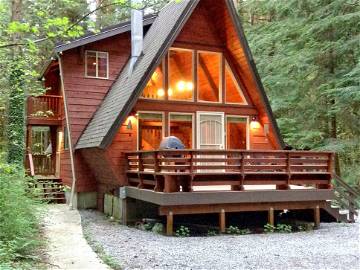 Roomlala | Mt. Baker Lodging - Cabin #15