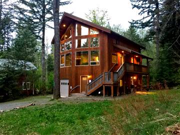 Roomlala | Mt. Baker Lodging - Cabin #40