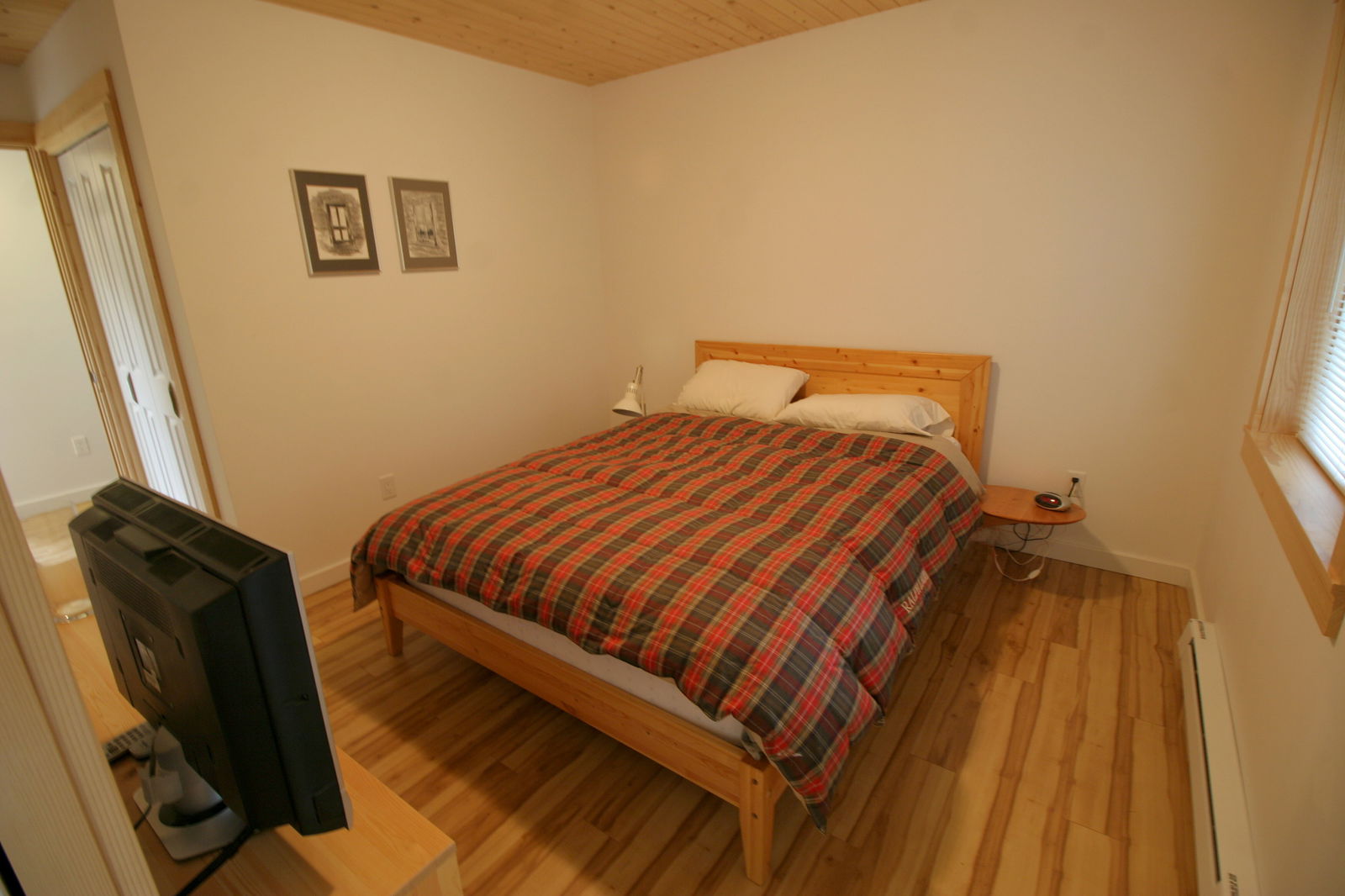 Independent Studio Deming 173571