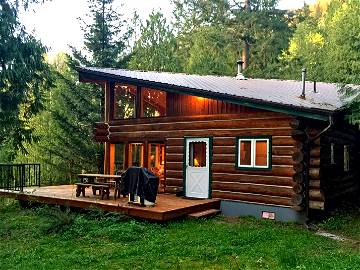Roomlala | Mt. Baker Lodging - Cabin #97