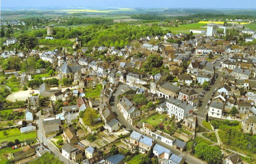 Hela Huset Château-Renault 244724