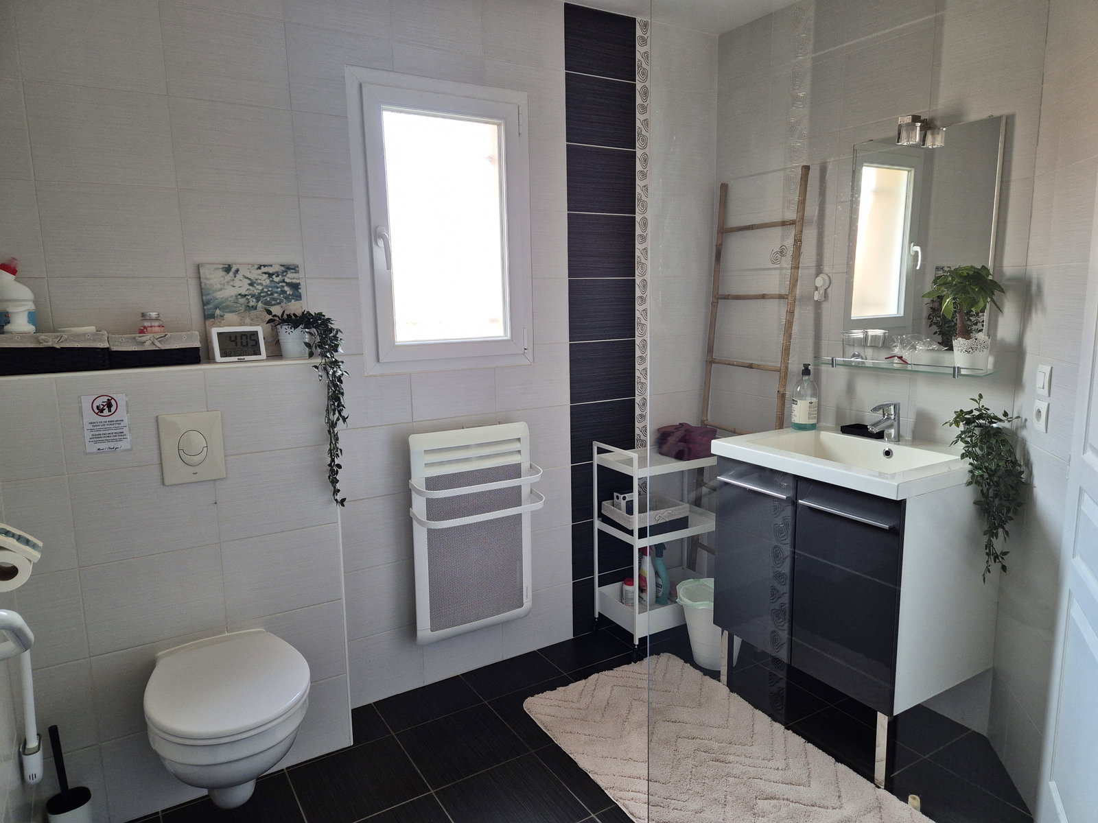 Hela Huset Domérat 652895