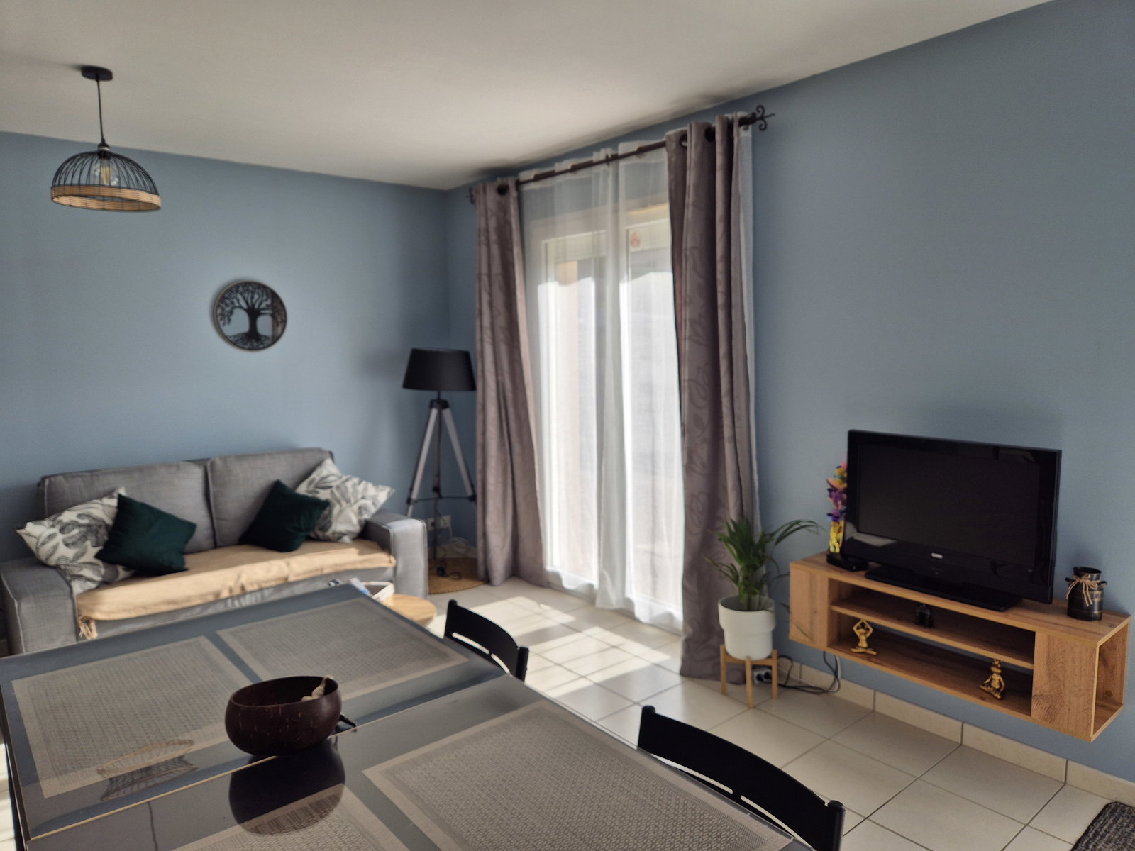 Hela Huset Domérat 652895