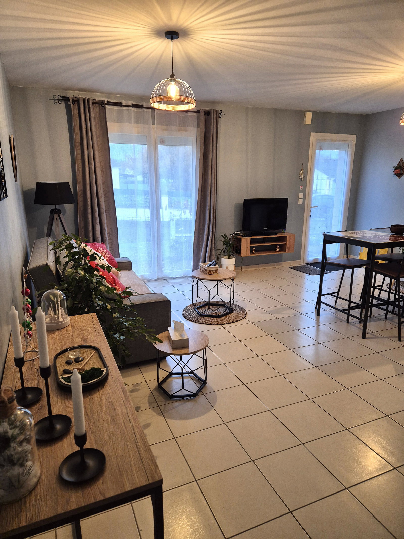 Hela Huset Domérat 652895