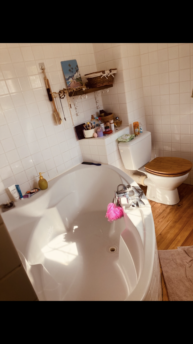 Homestay Saint-Jean-de-Valériscle 676960