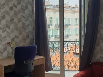 Colocation Nice 199997-7