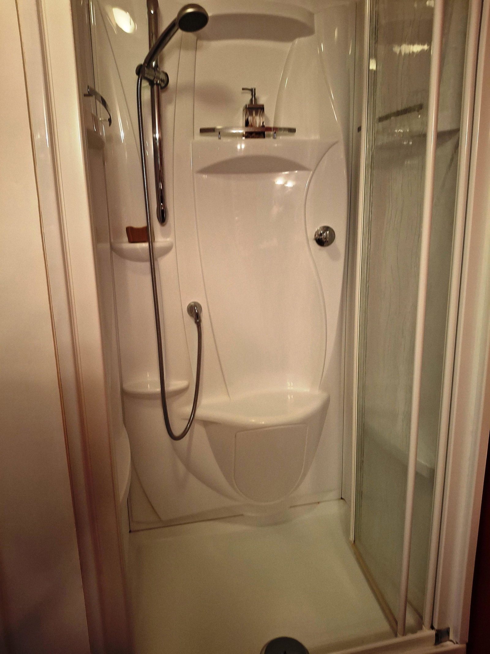 Kolokasie Saint-Martin-la-Pallu 414008