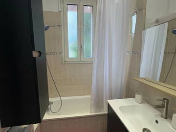 Chambre chez l'habitant à louer à Nancy - photo 3 : salle de bain-3
