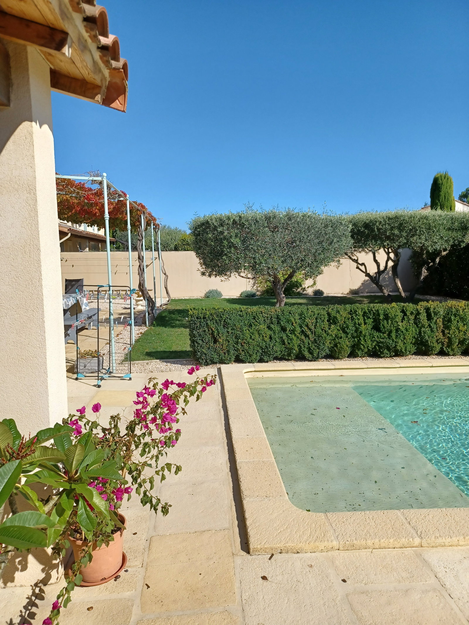 Gastekamers Saint-Hilaire-d'Ozilhan 102079