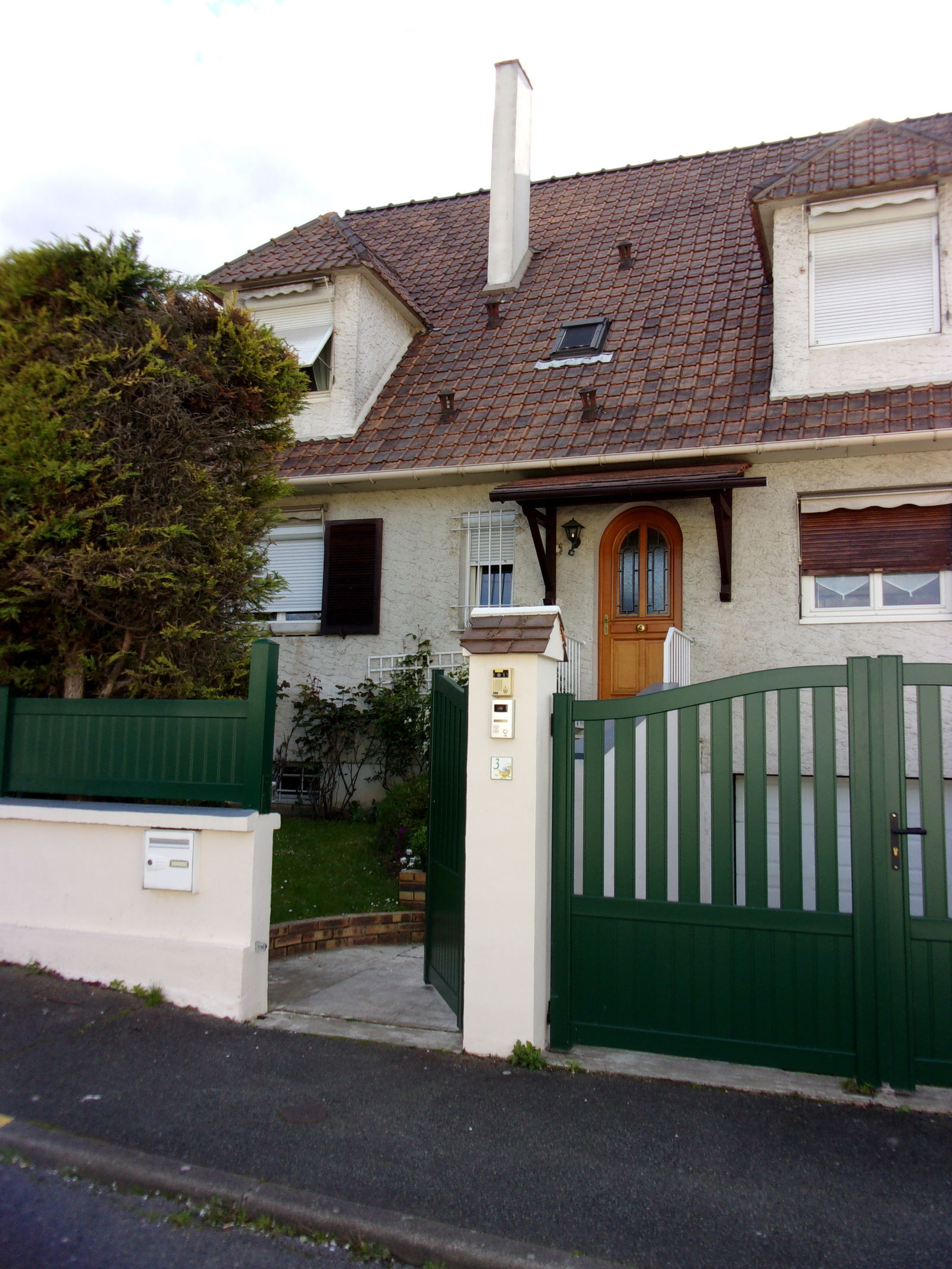 Hemvistelse Orly 130820