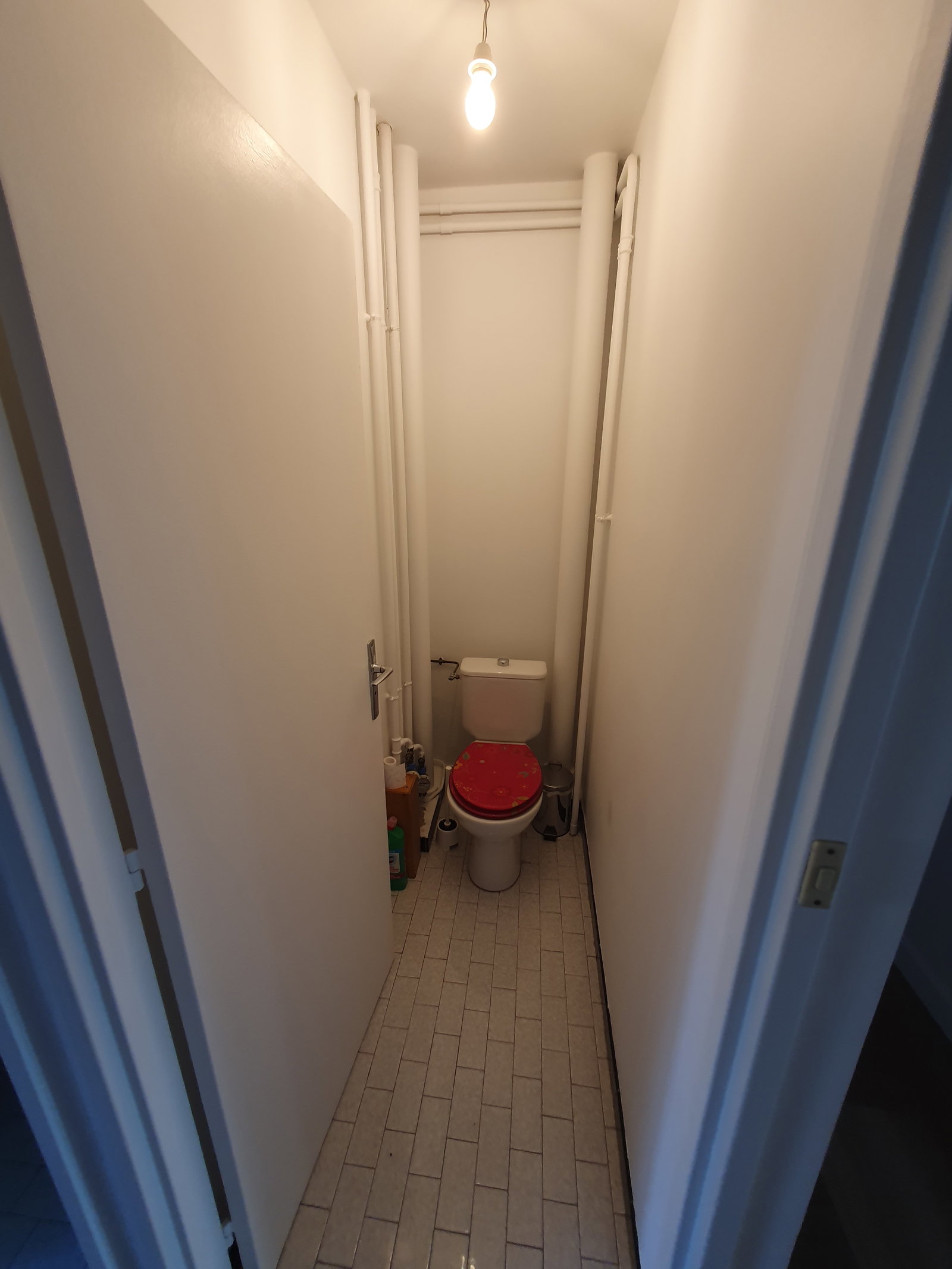 Wohngemeinschaft Nanterre 674740