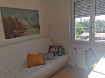 Roomlala | Nanterre Nice Room For Rent Near RER A