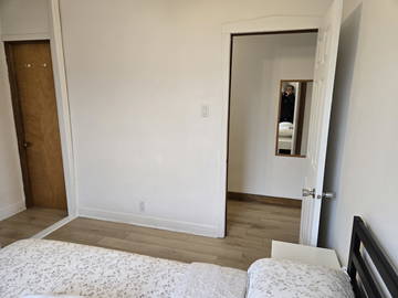 Logement entier à louer à Montréal - photo 7 : chambre-7