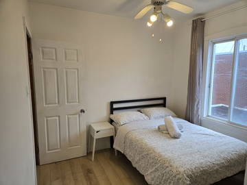 Logement entier à louer à Montréal - photo 14 : chambre-14