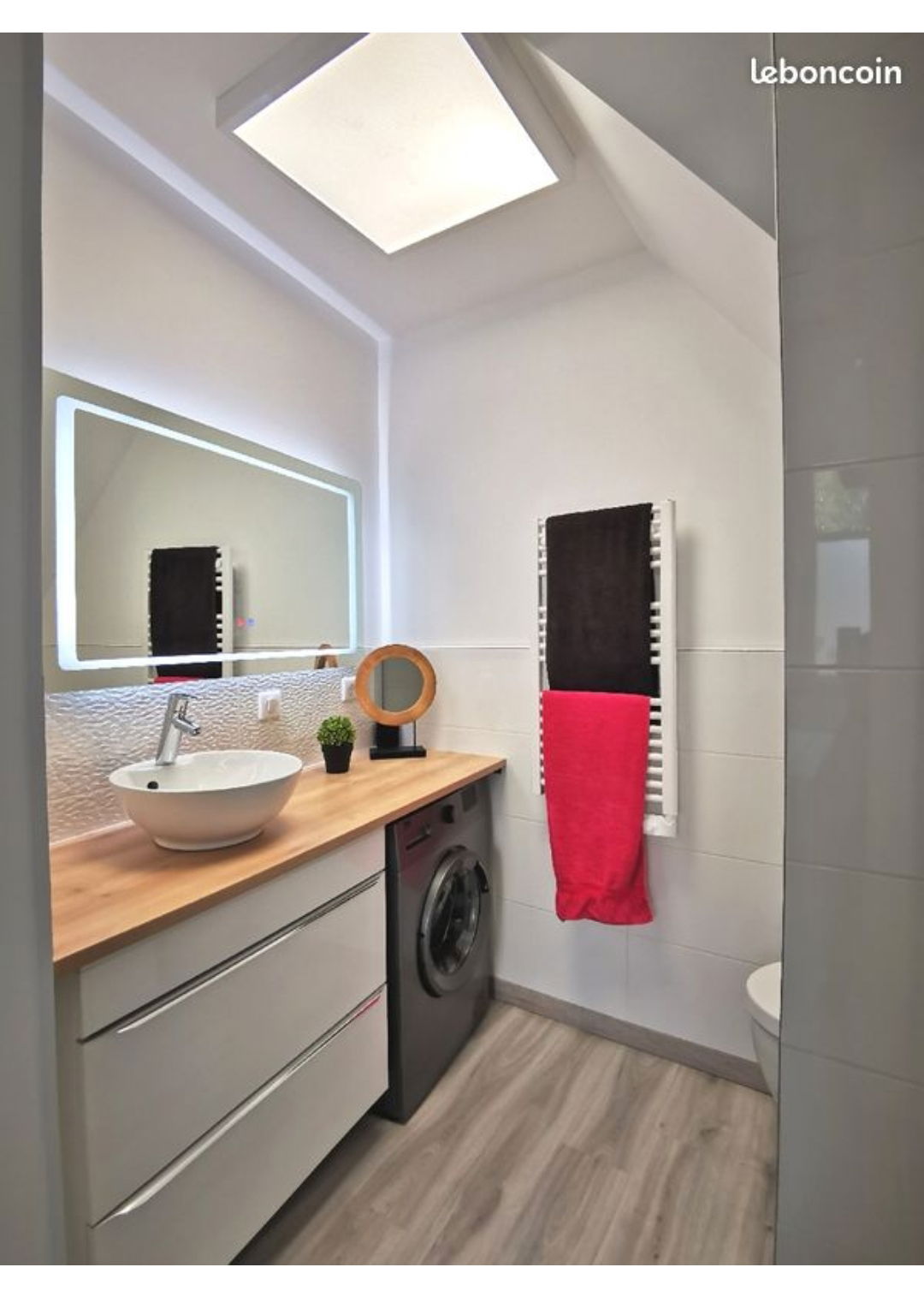 Independent Studio Saumur 241399