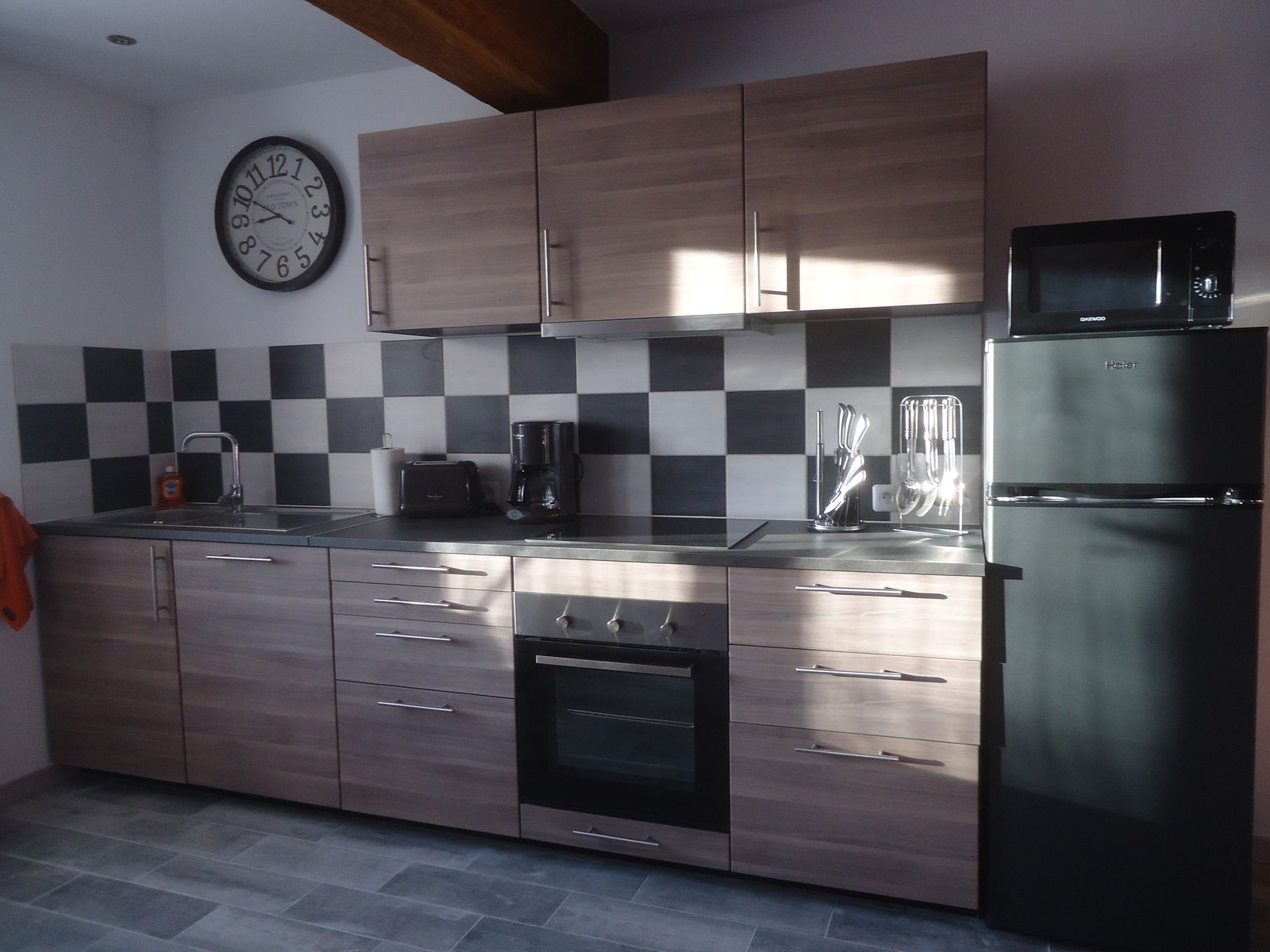 Unabhängiges Studio Lalheue 196329