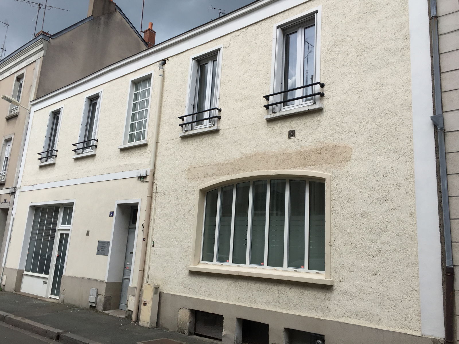 Independent Studio Angers 77921