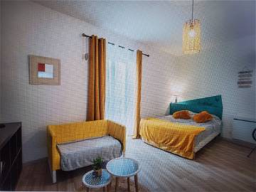 Roomlala | New Furnished Studio In Medieval Village