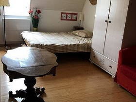 Nice Furnished Room For Rent In House