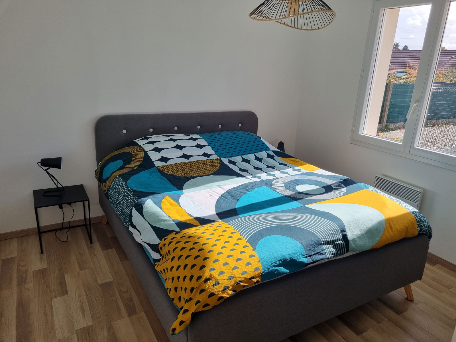 Independent Studio Saint-Denis-de-l'Hôtel 263618