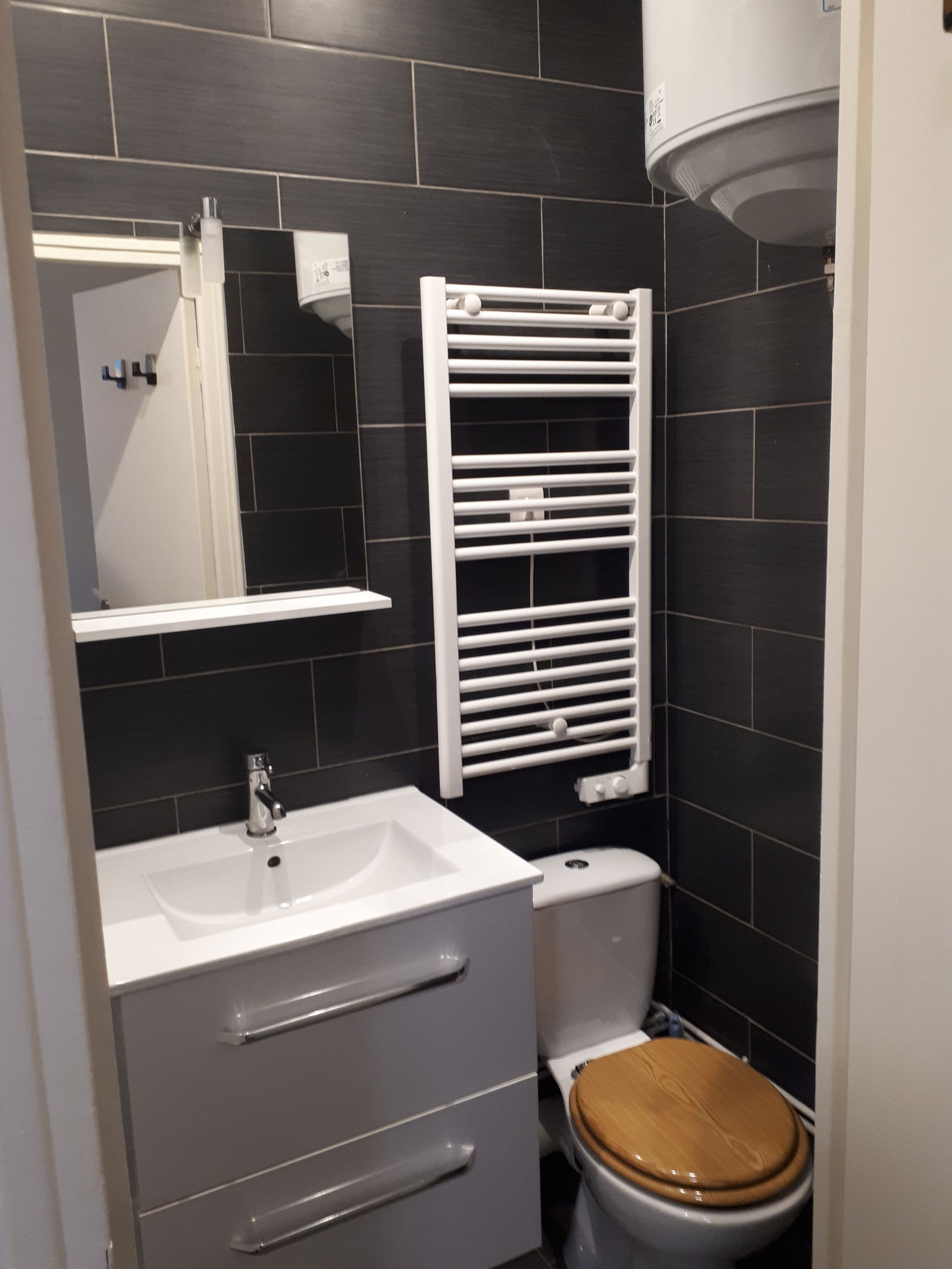 Independent Studio Cachan 266043