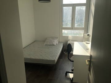 Roomlala | Nieuwe gedeelde accommodatie in Toulouse Purpan