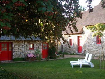 Roomlala | Noclegi typu Bed and Breakfast do wynajęcia w Thatched Cottages