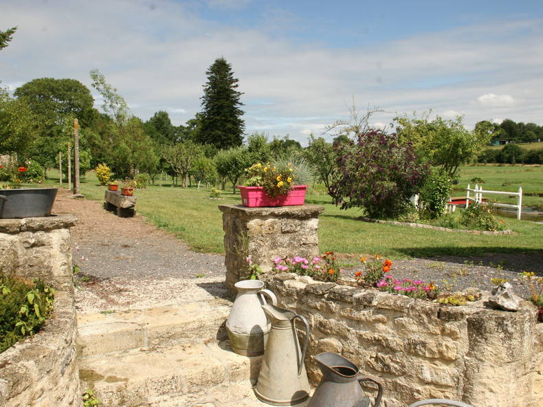 Colocação Prétot-Sainte-Suzanne 181256-1