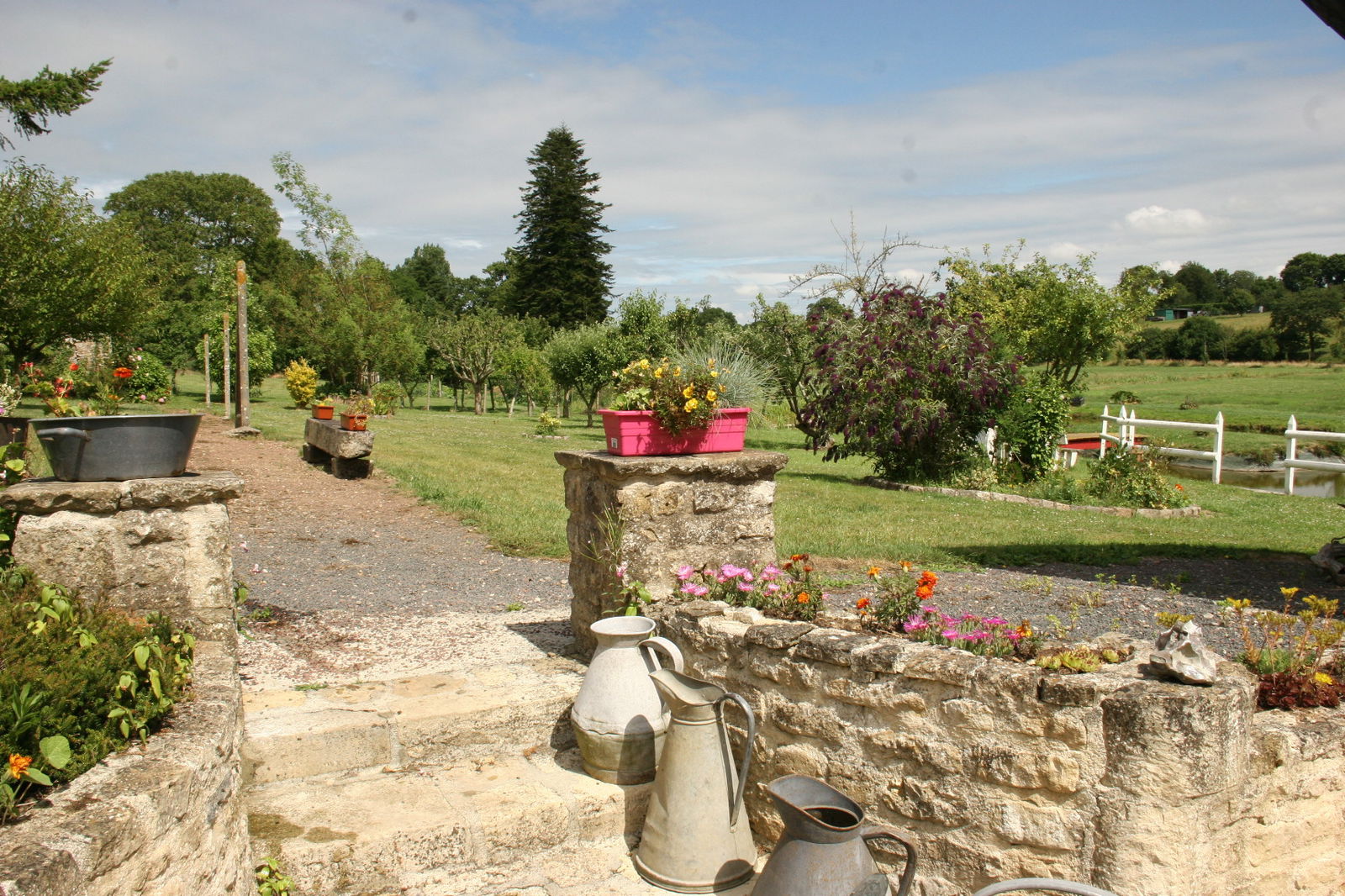 Kolokation Prétot-Sainte-Suzanne 181256