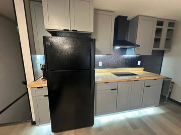 Logement entier à louer à North Vancouver - photo 20 : cuisine-20