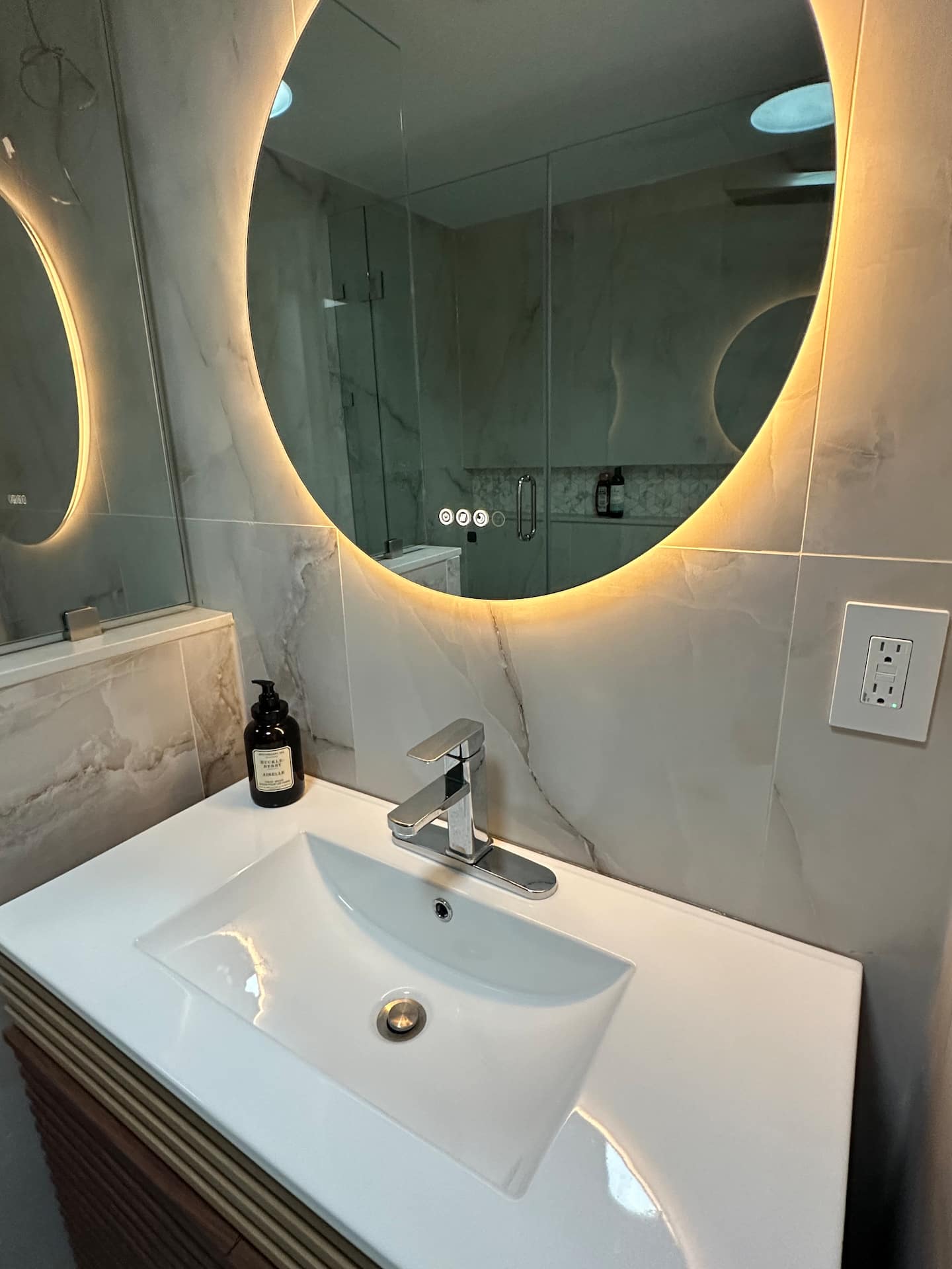 Alloggio Intero North Vancouver 677395